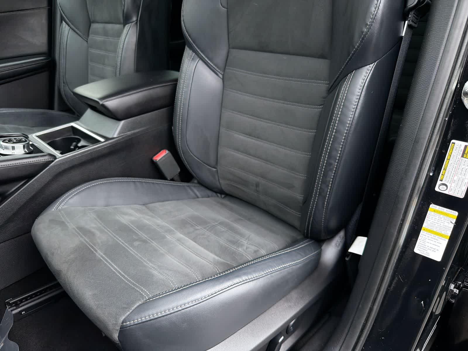 Thumbnail: 2022 Mitsubishi Outlander - 17