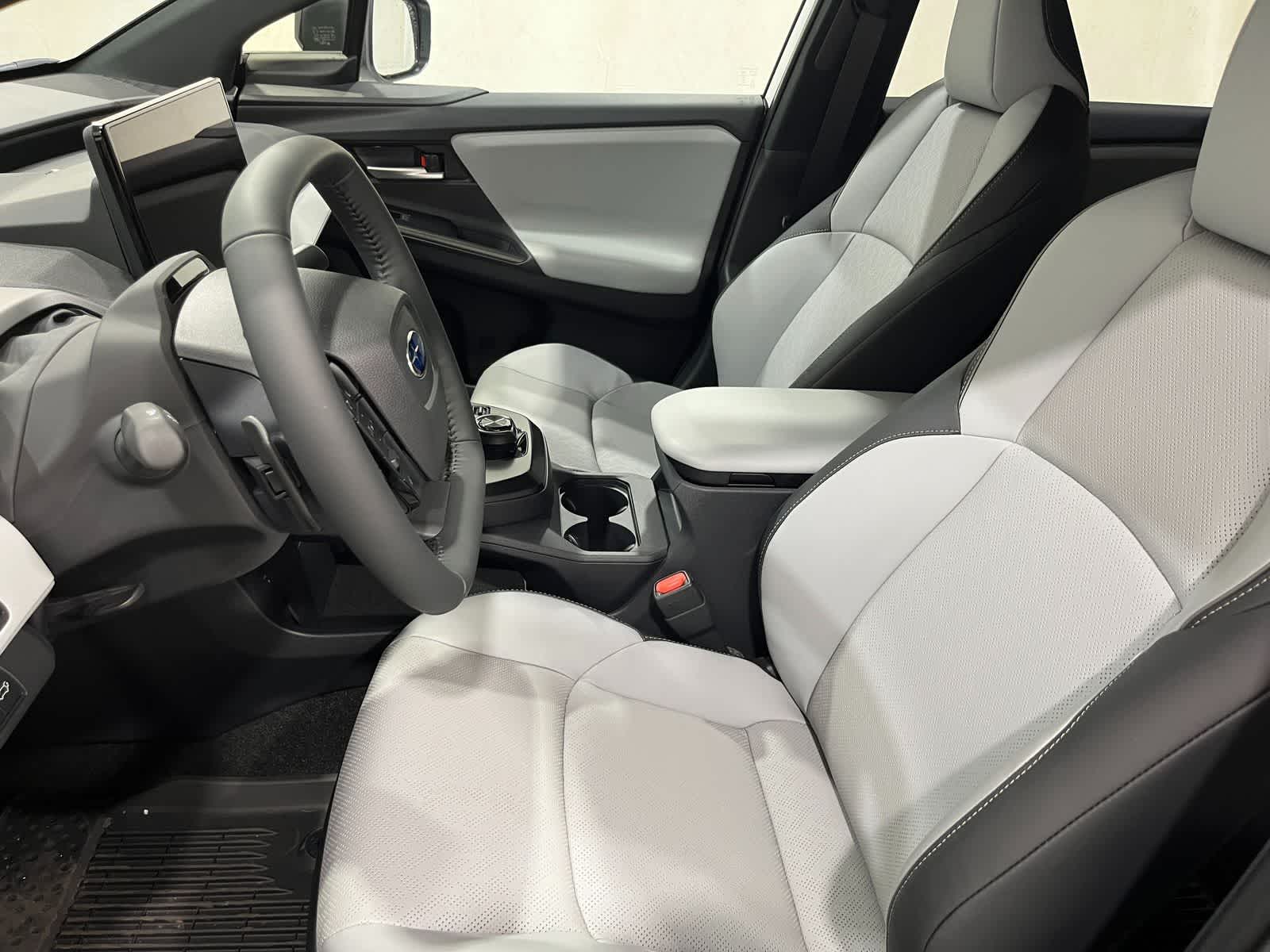 Thumbnail: 2026 Subaru Solterra - 15