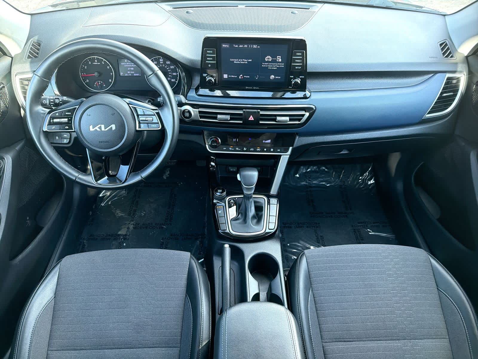 Thumbnail: 2023 Kia Seltos - 16