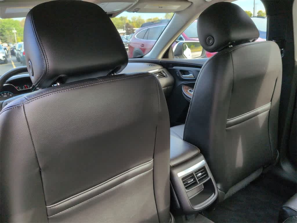 Thumbnail: 2015 Chevrolet Impala - 19