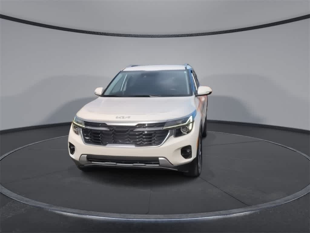 Thumbnail: 2024 Kia Seltos - 3