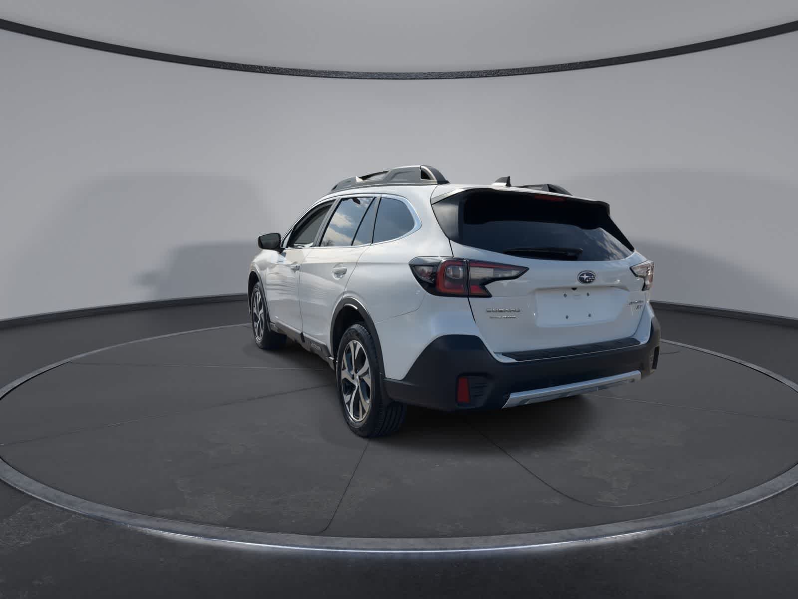 Thumbnail: 2022 Subaru Outback - 6