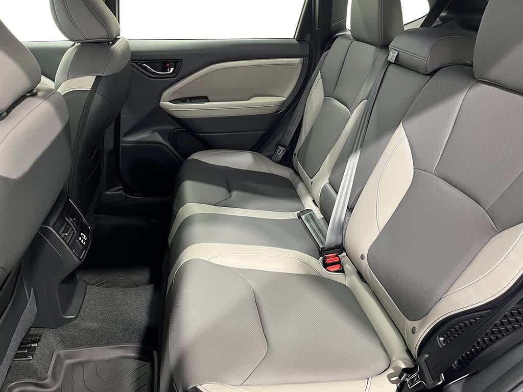 Thumbnail: 2025 Subaru Forester - 25