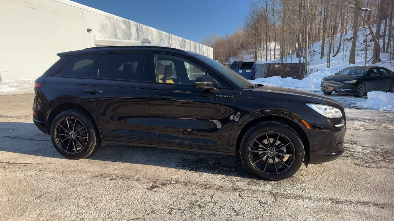 Thumbnail: 2023 Lincoln Corsair - 9