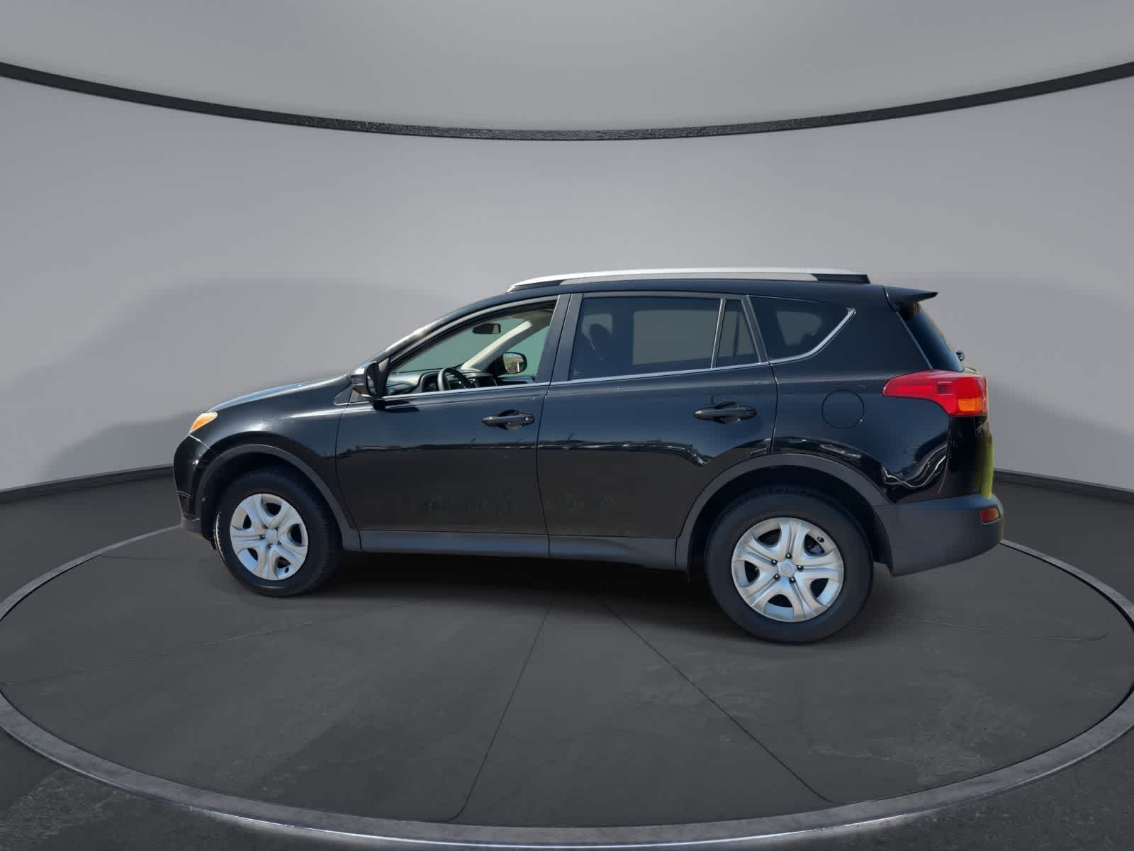 Thumbnail: 2015 Toyota RAV4 - 5