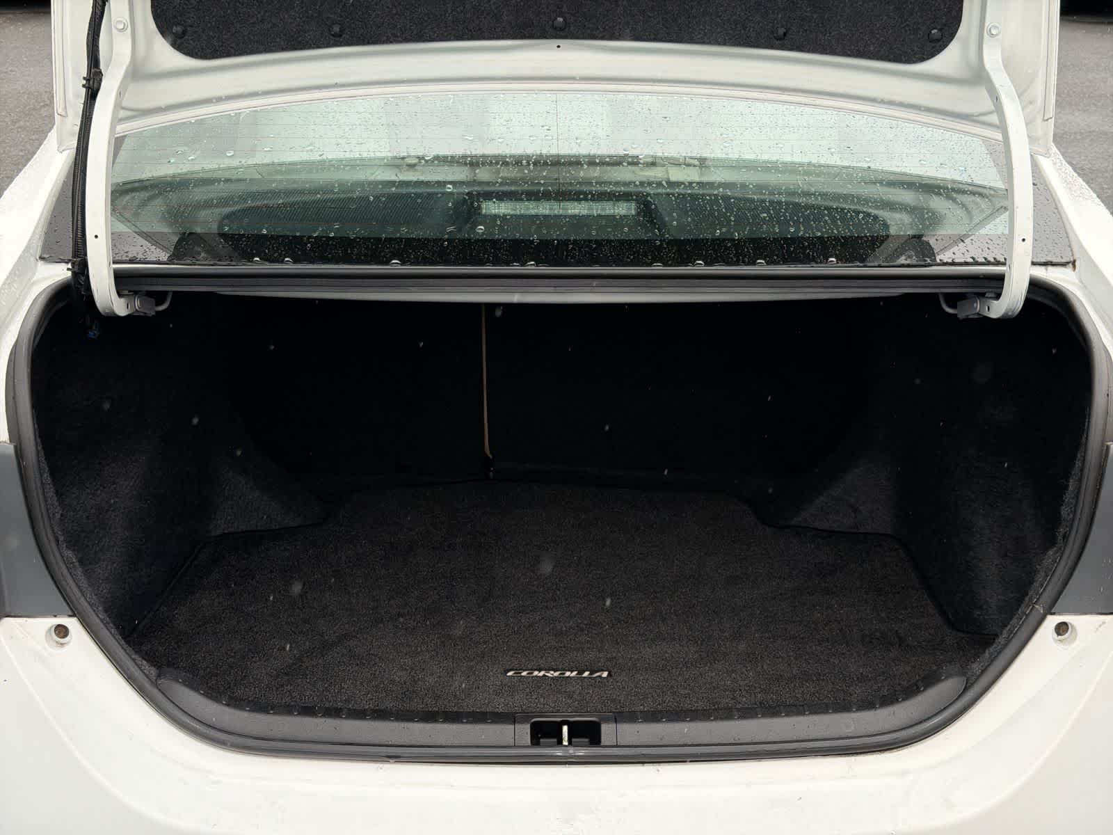 Thumbnail: 2015 Toyota Corolla - 34