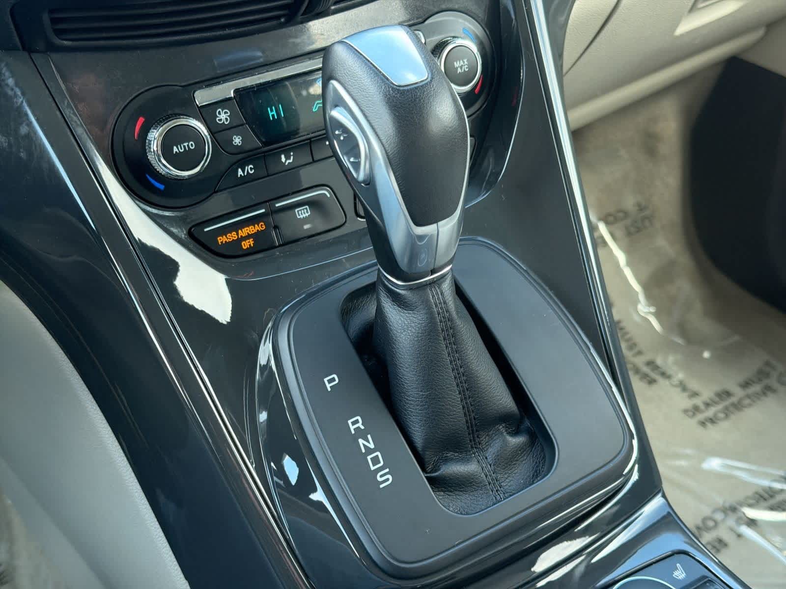 Thumbnail: 2016 Ford Escape - 35