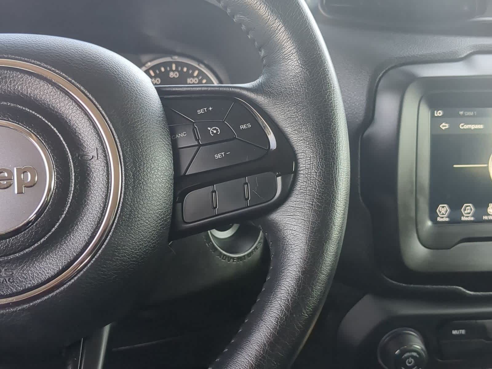 Thumbnail: 2020 Jeep Renegade - 25