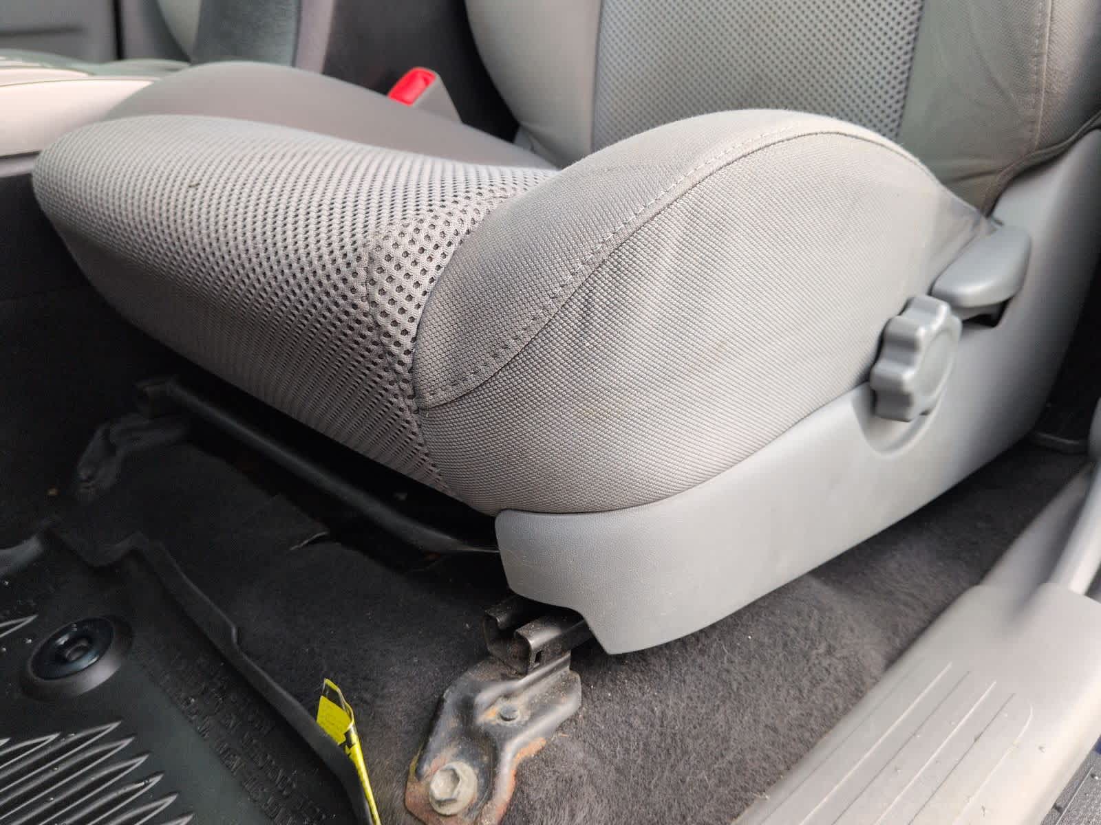 Thumbnail: 2012 Toyota Tacoma - 18