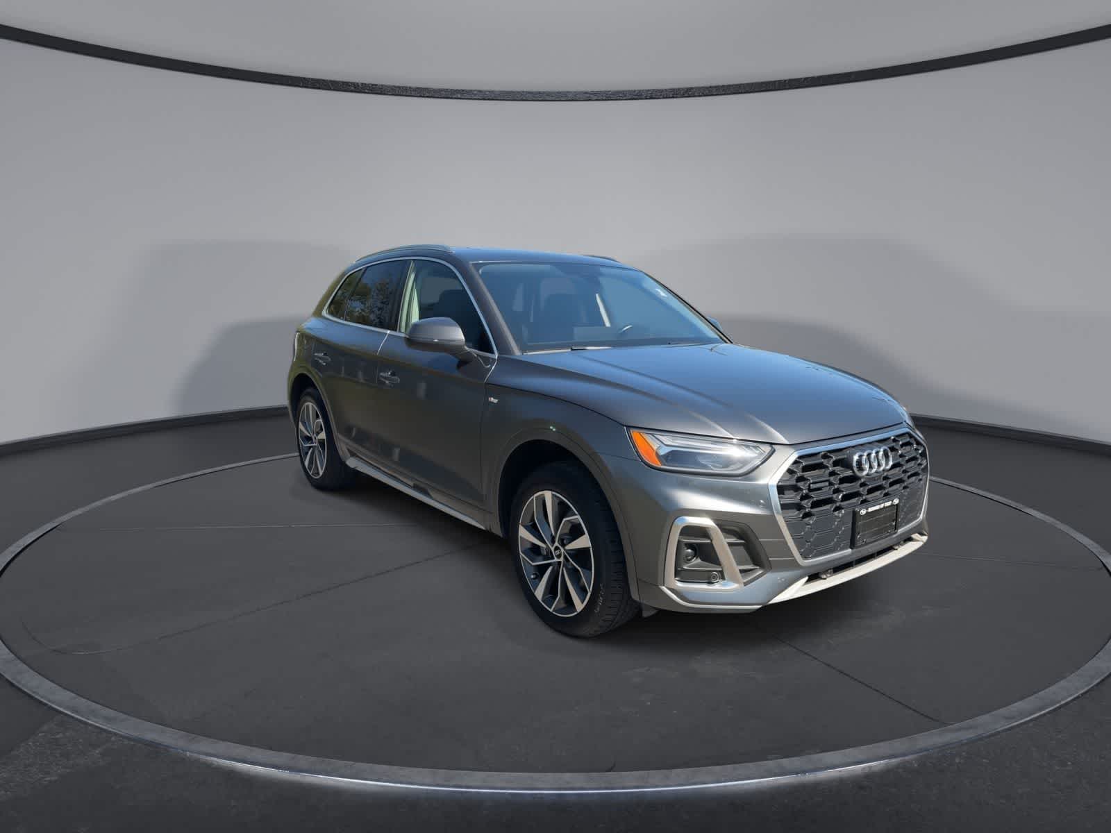 Thumbnail: 2023 Audi Q5 - 2