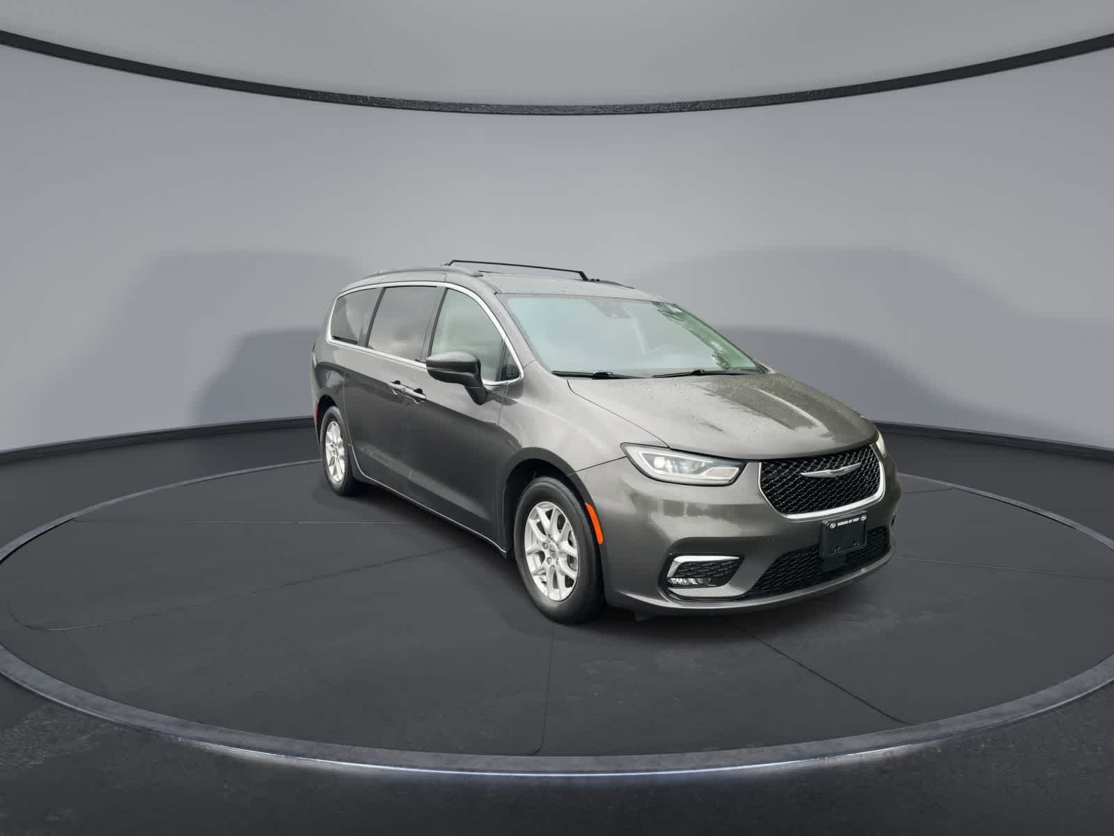 Thumbnail: 2022 Chrysler Pacifica - 2
