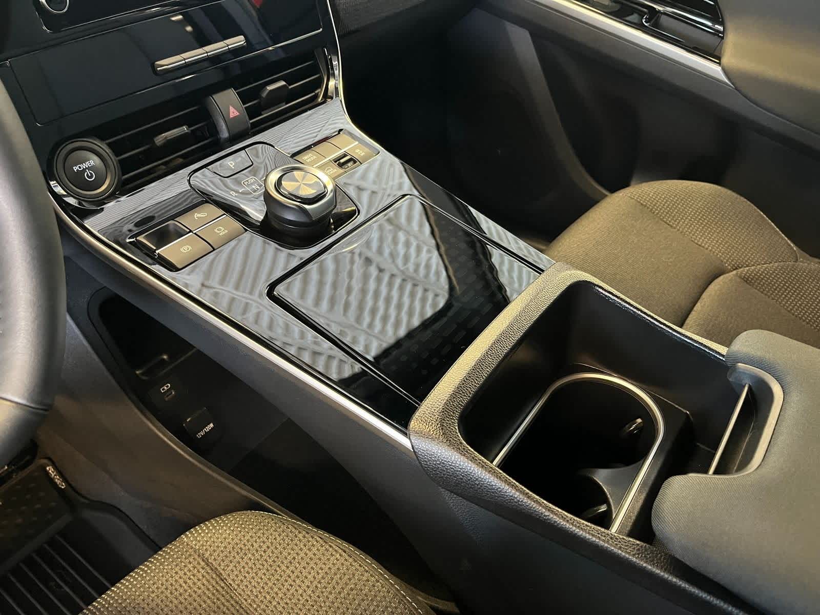 Thumbnail: 2024 Subaru Solterra - 15