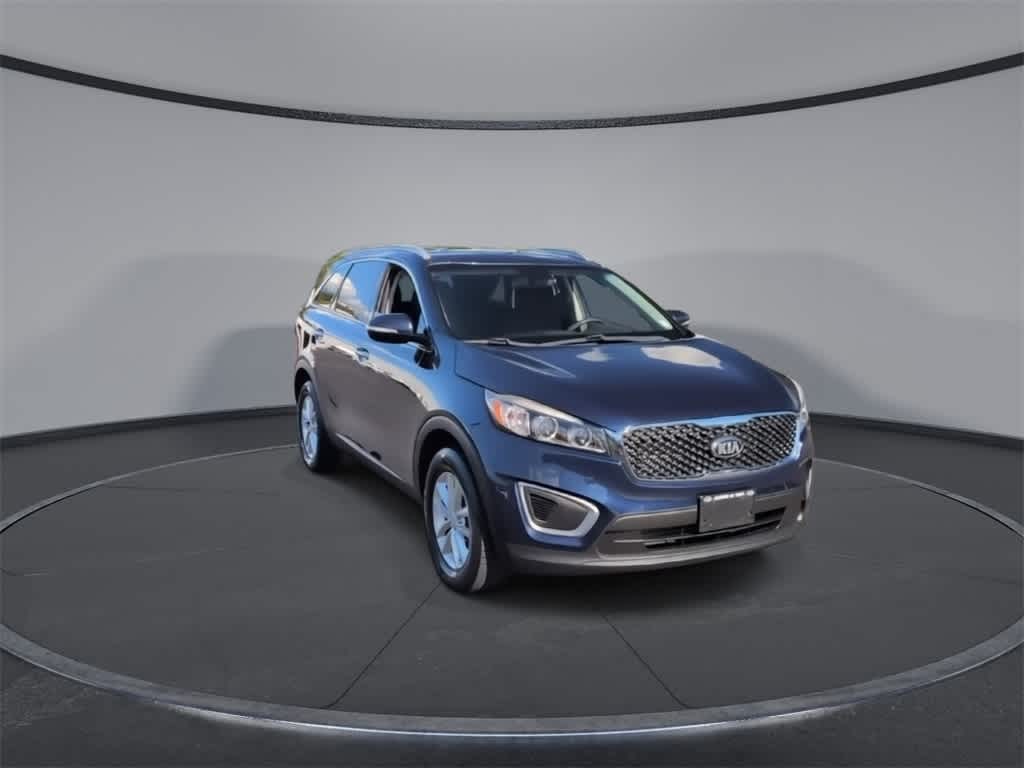 Thumbnail: 2016 Kia Sorento - 2