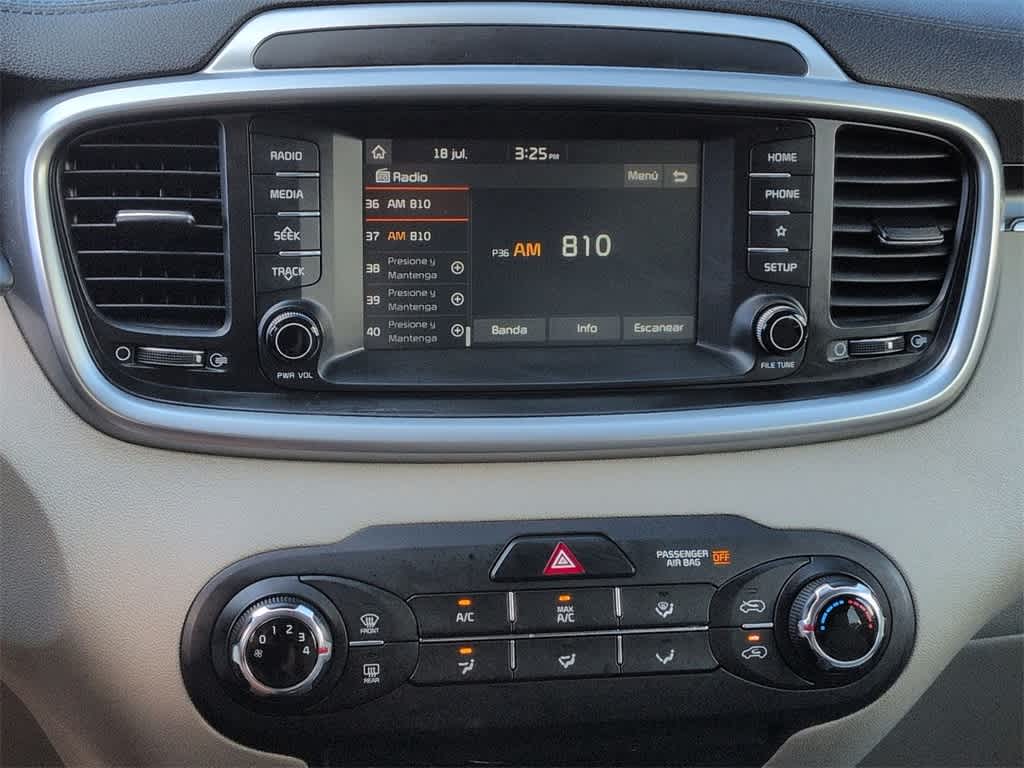 Thumbnail: 2019 Kia Sorento - 28