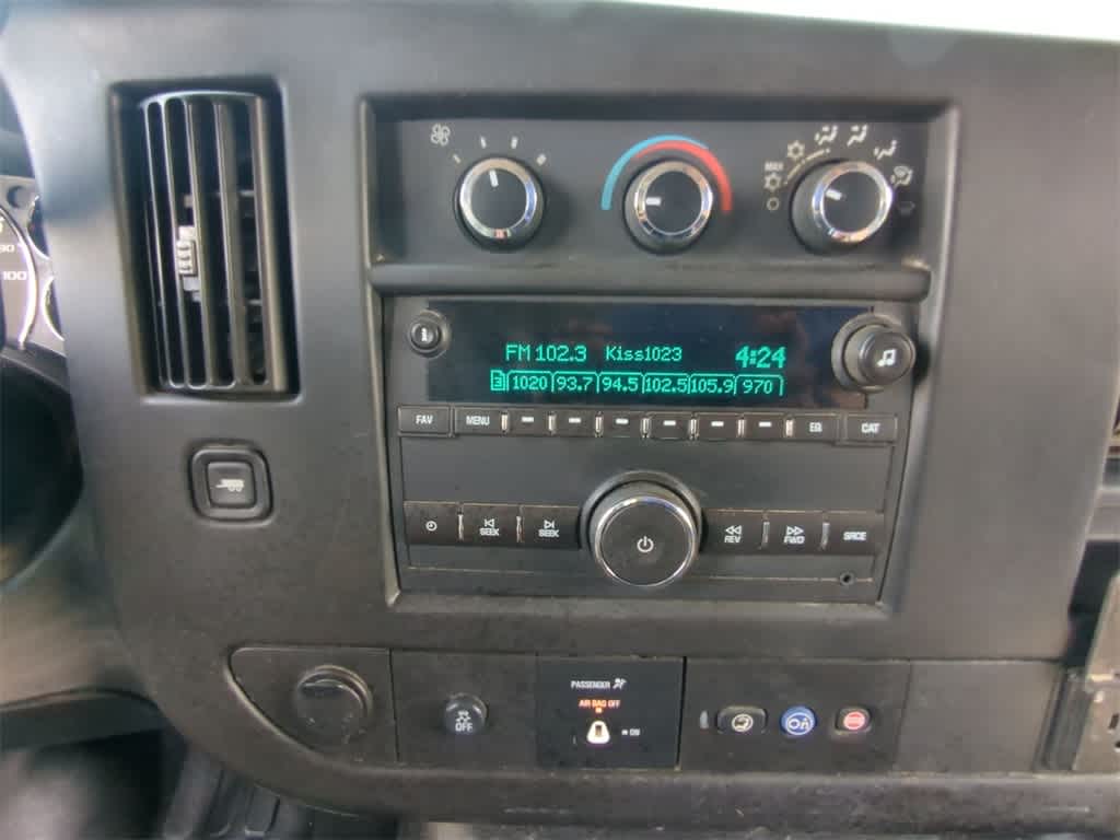 Thumbnail: 2016 Chevrolet Express - 26