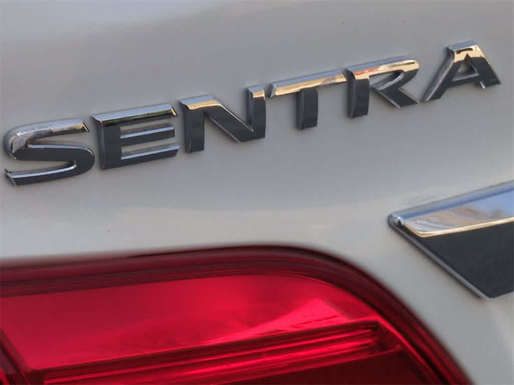 2018 Nissan Sentra SV 12
