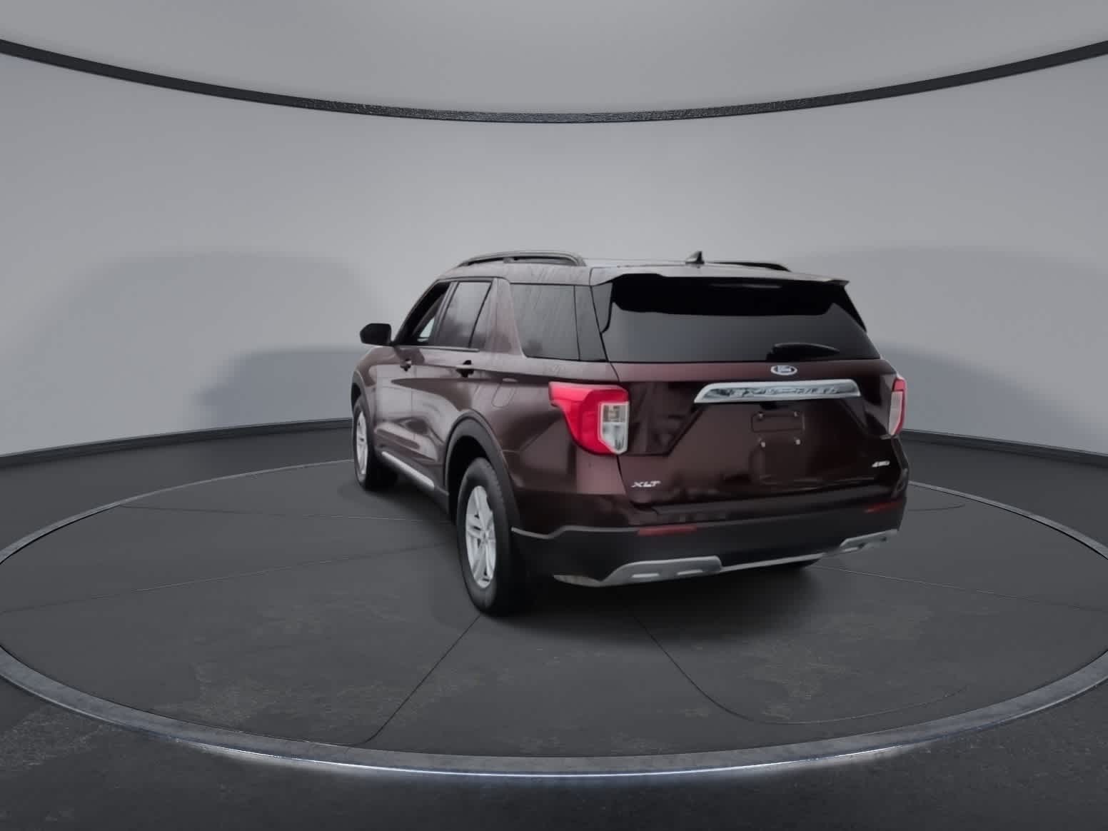 Thumbnail: 2022 Ford Explorer - 6