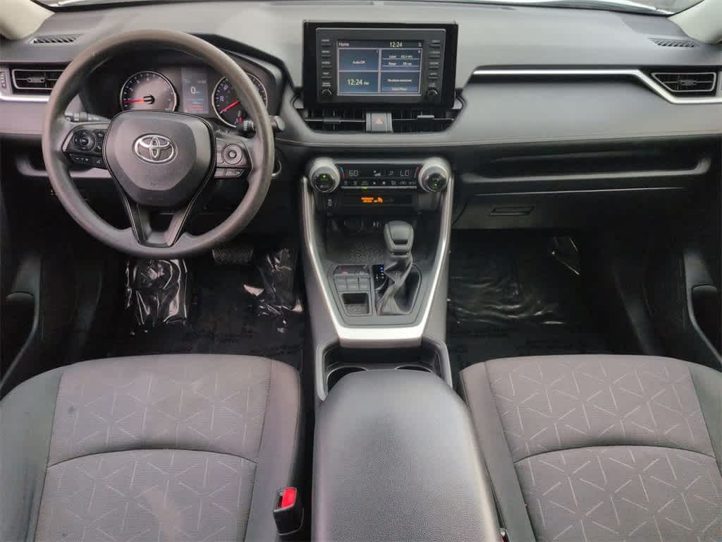 Thumbnail: 2019 Toyota RAV4 - 16