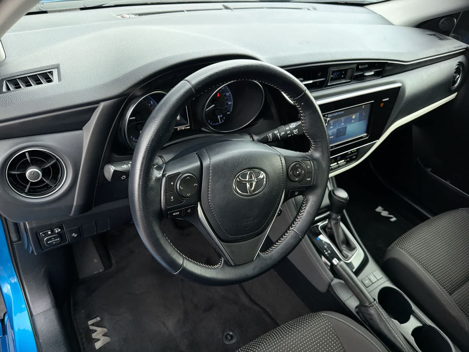 Thumbnail: 2017 Toyota Corolla iM - 10