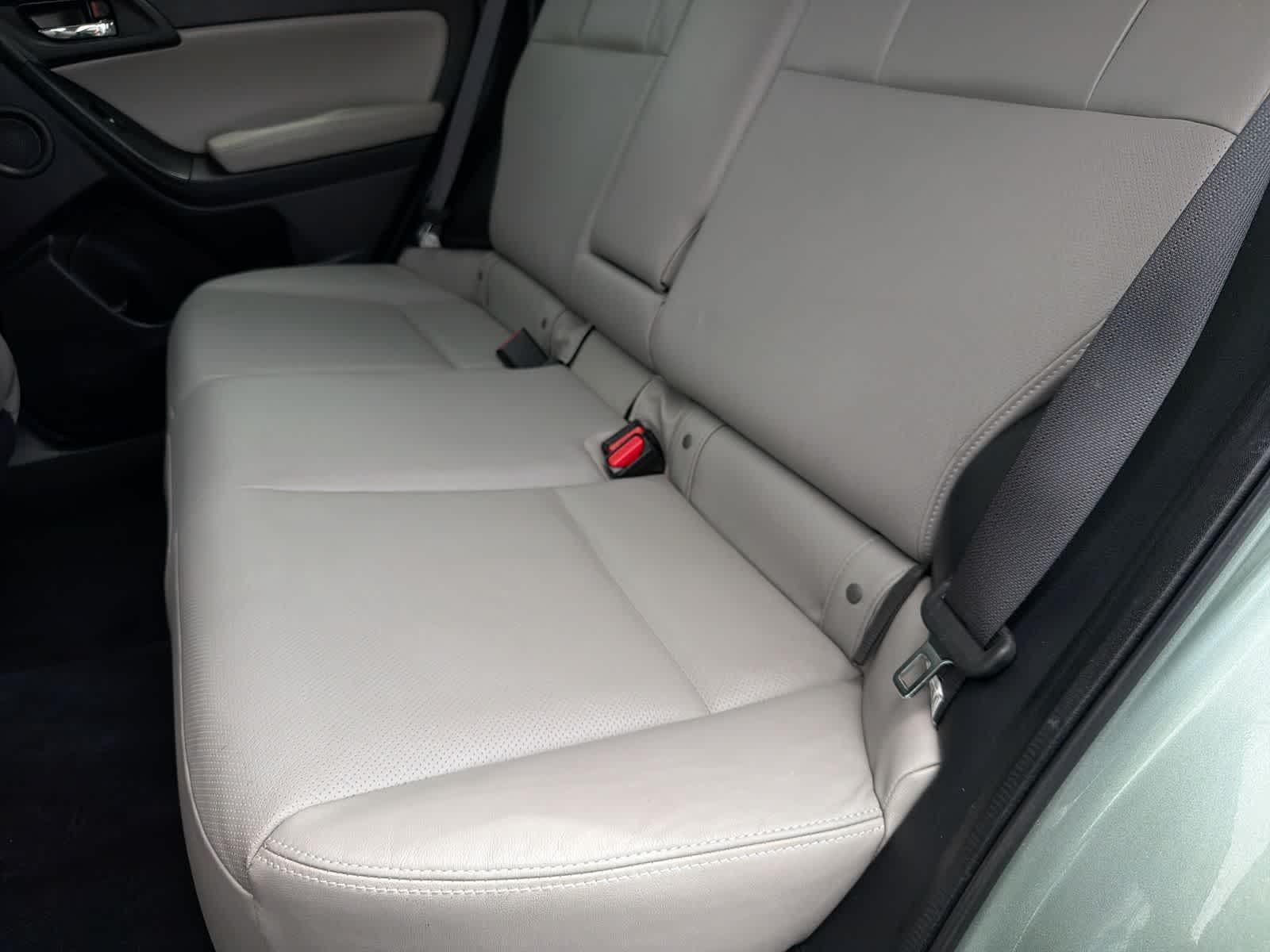 Thumbnail: 2015 Subaru Forester - 21