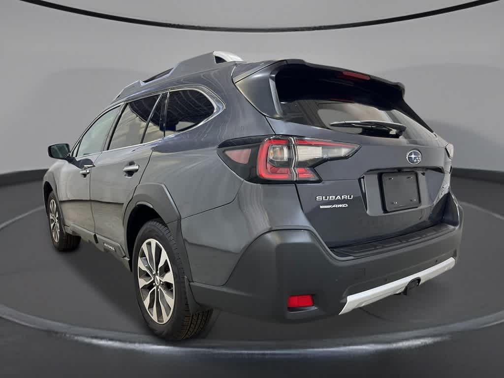 2024 Subaru Outback Touring 3