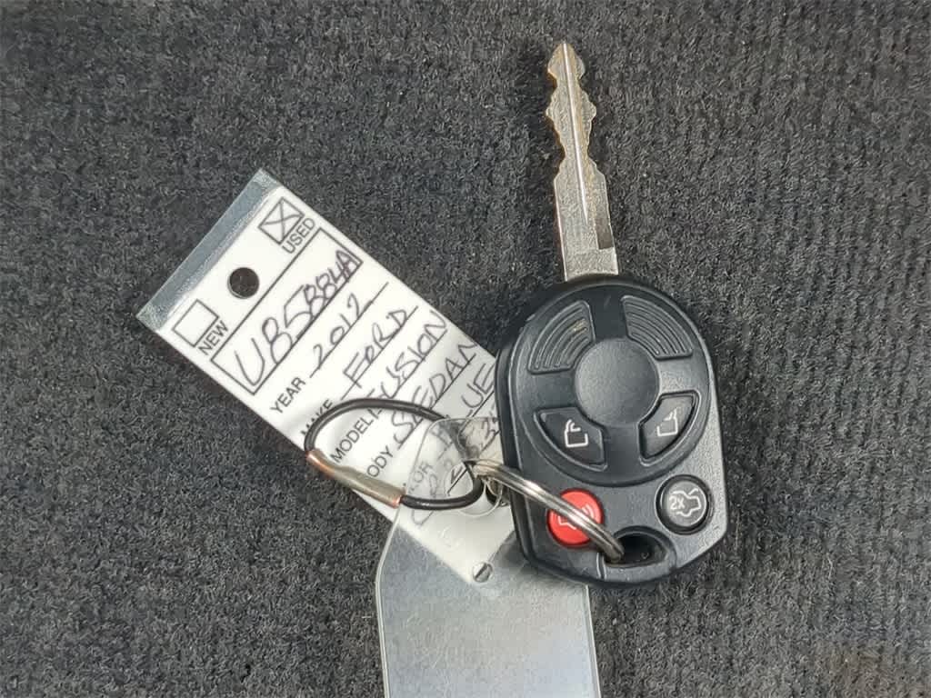 2012 Ford Fusion SE 34