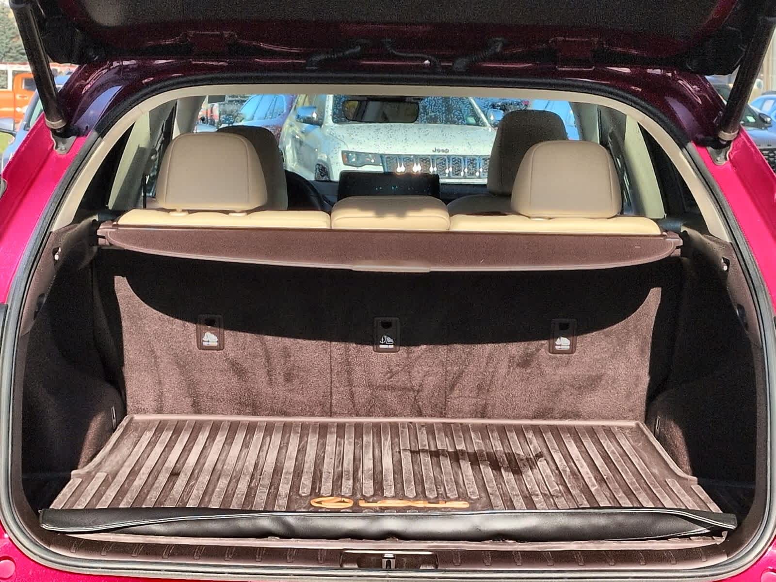 Thumbnail: 2020 Lexus RX - 37