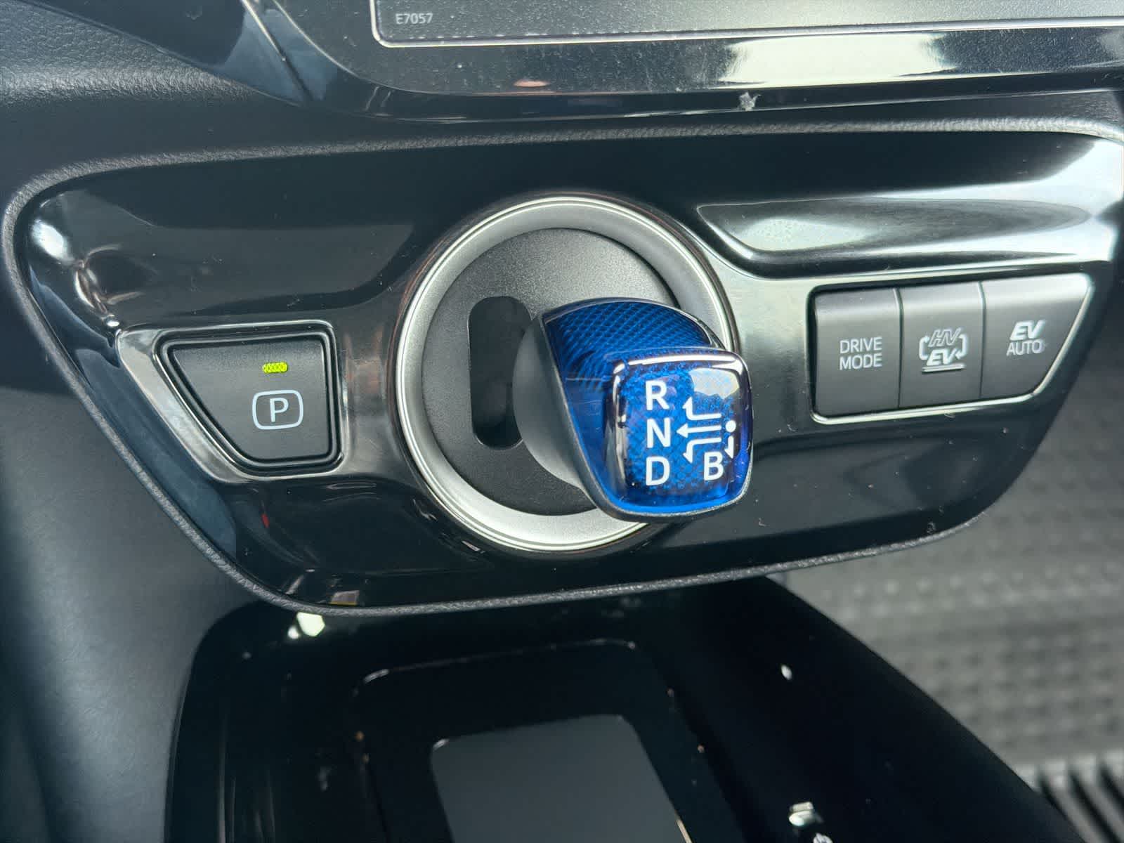 Thumbnail: 2022 Toyota Prius Prime - 33