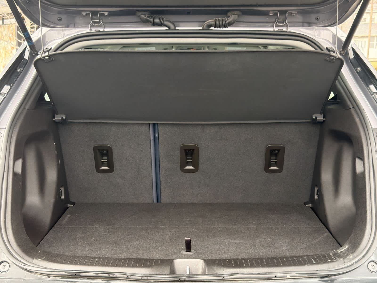 Thumbnail: 2023 Chevrolet Bolt EUV - 34