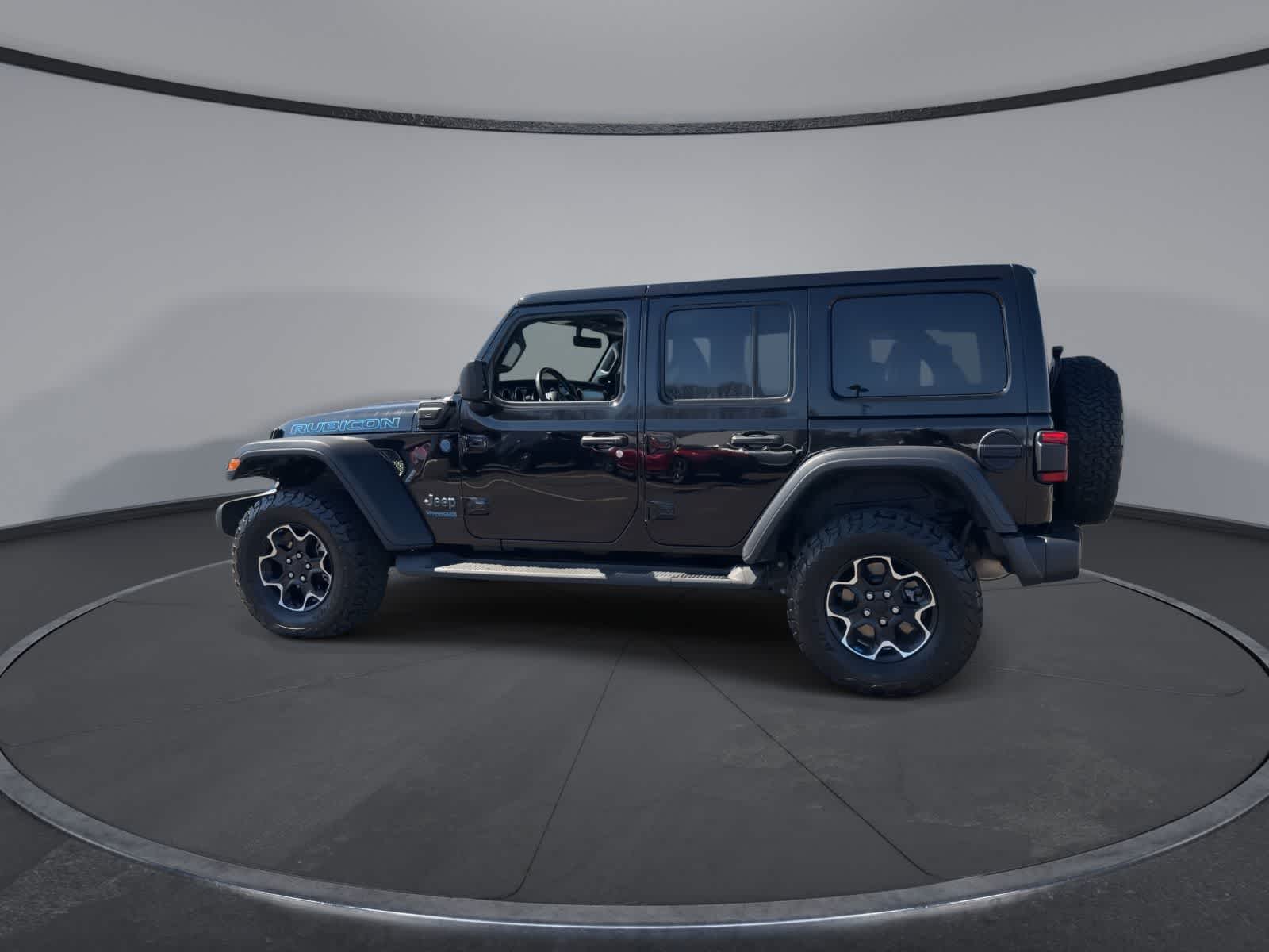 Thumbnail: 2022 Jeep Wrangler - 5
