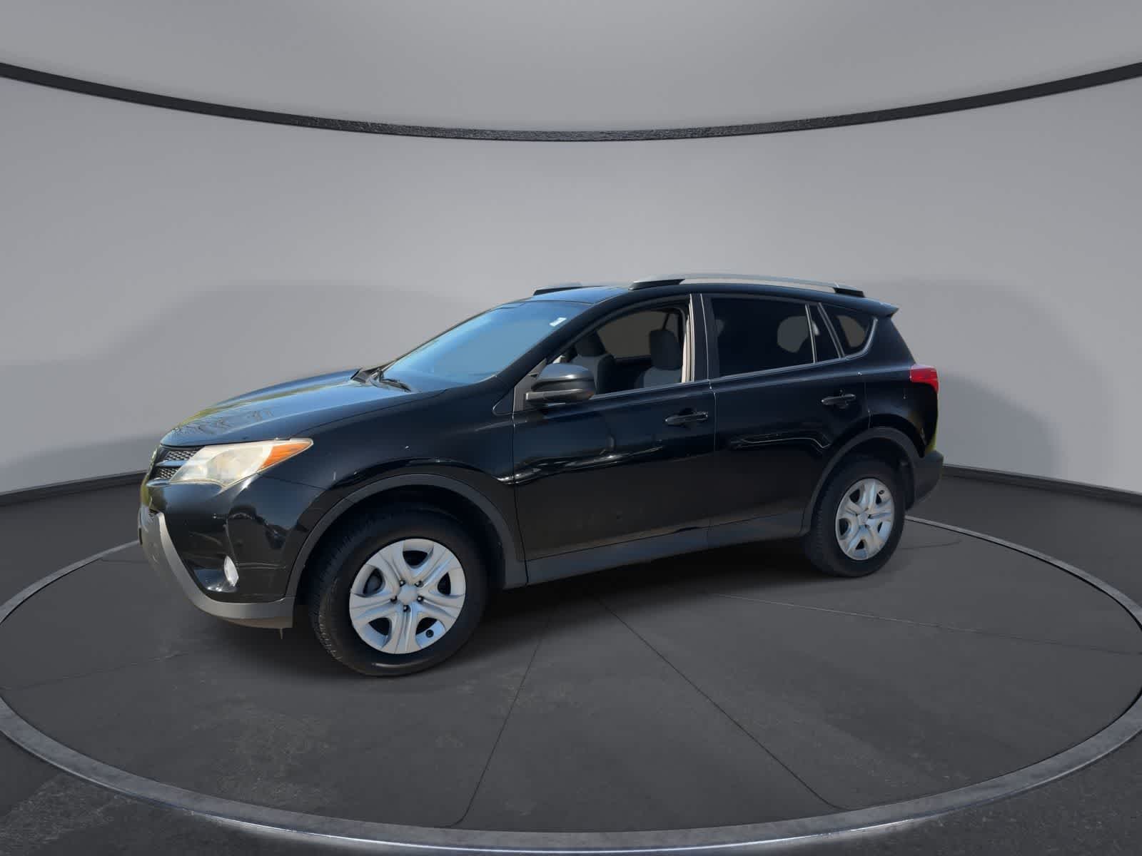 Thumbnail: 2015 Toyota RAV4 - 4