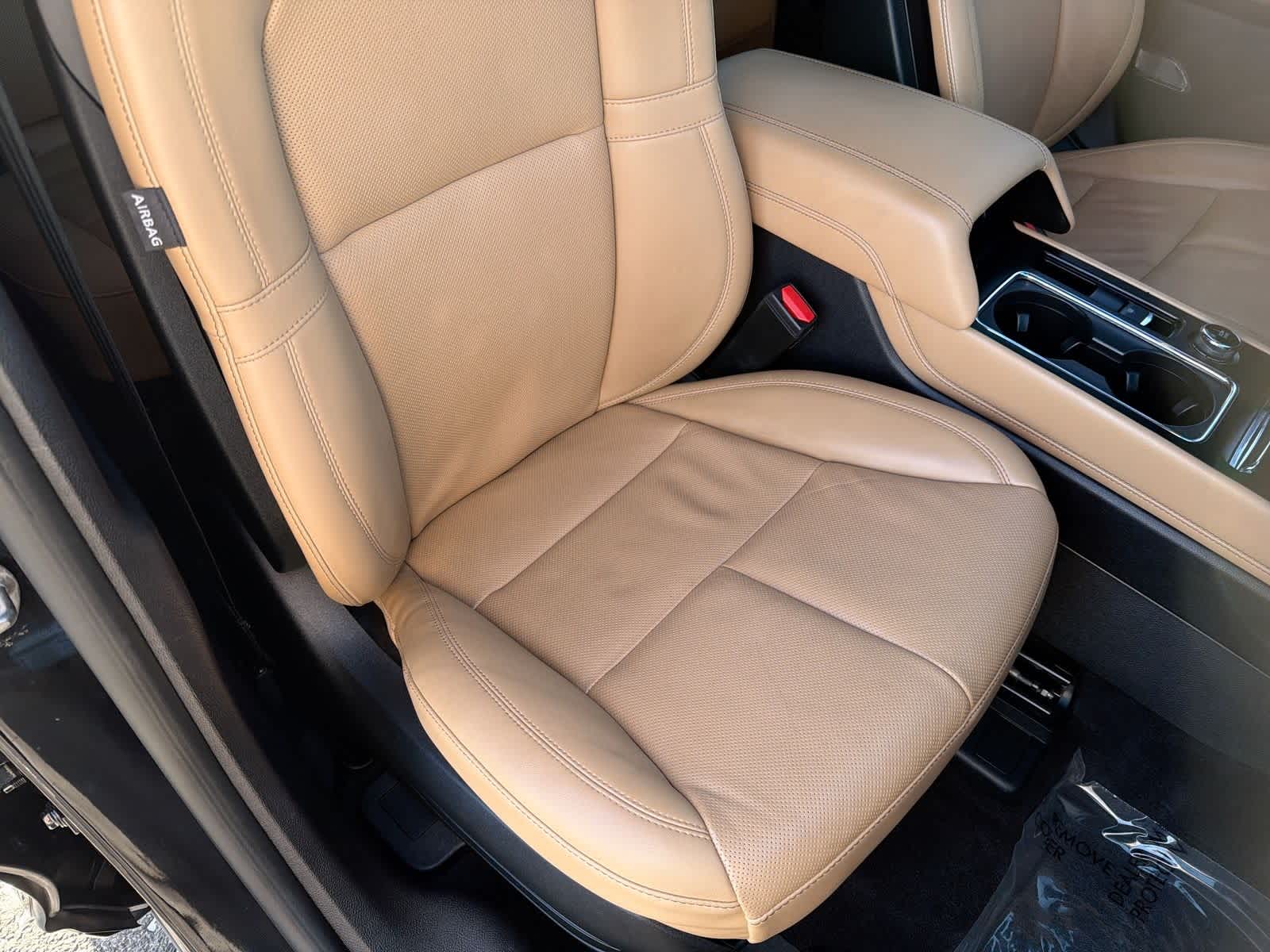 Thumbnail: 2023 Lincoln Corsair - 24