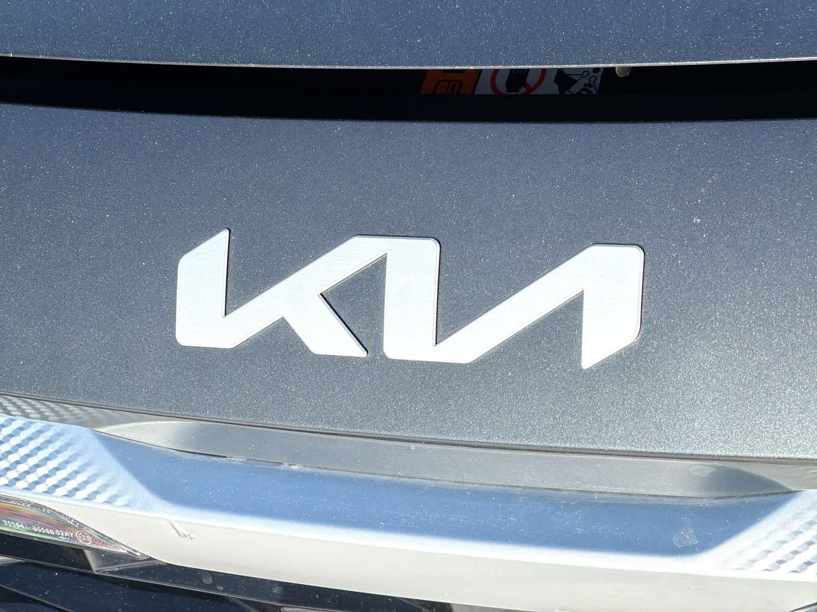 Thumbnail: 2023 Kia Seltos - 12