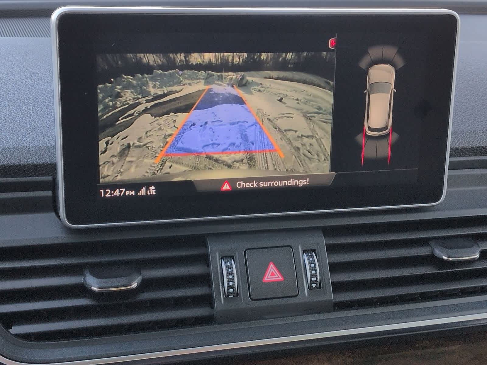 Thumbnail: 2020 Audi Q5 - 32