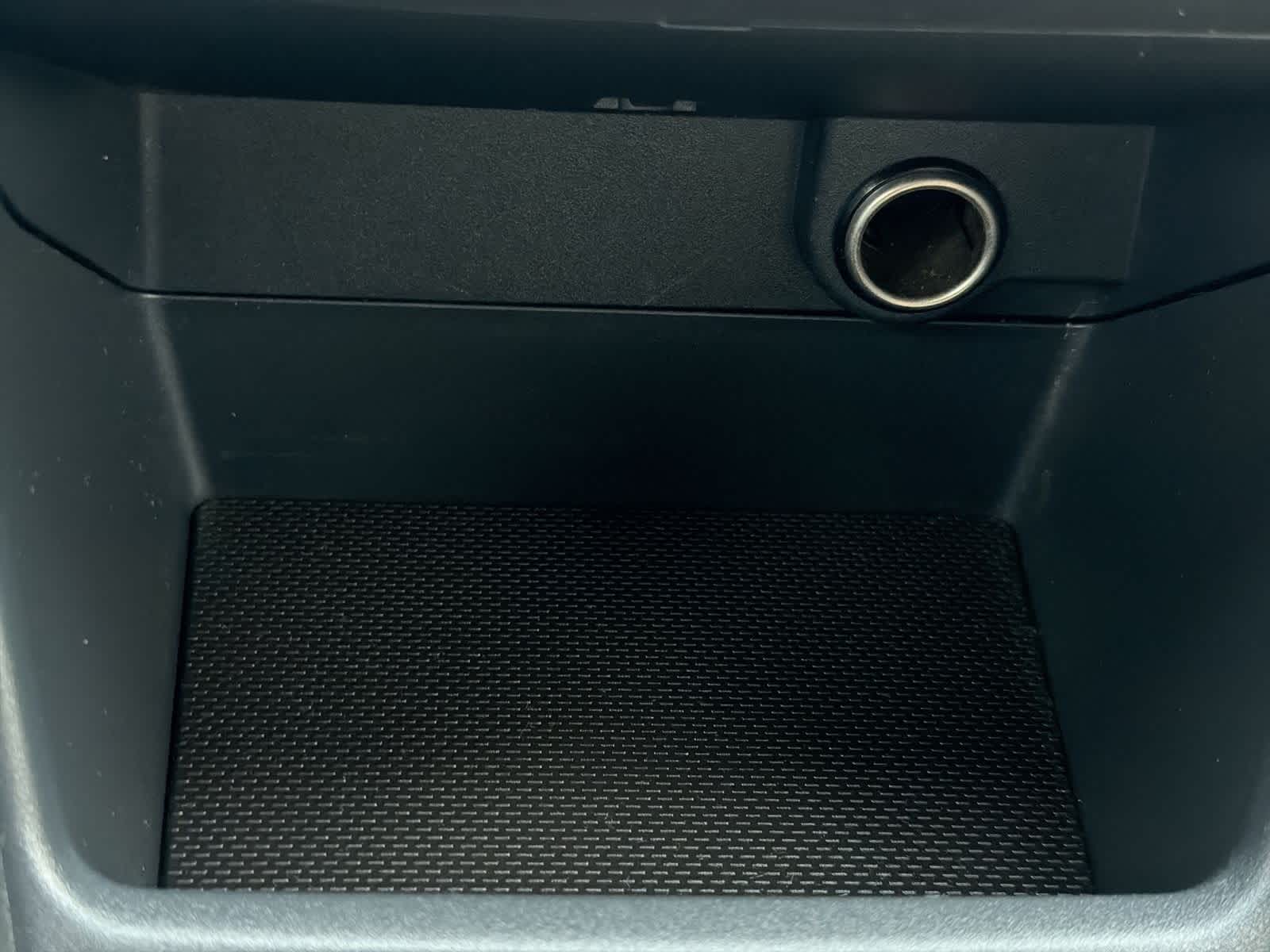 Thumbnail: 2015 Subaru XV Crosstrek - 31