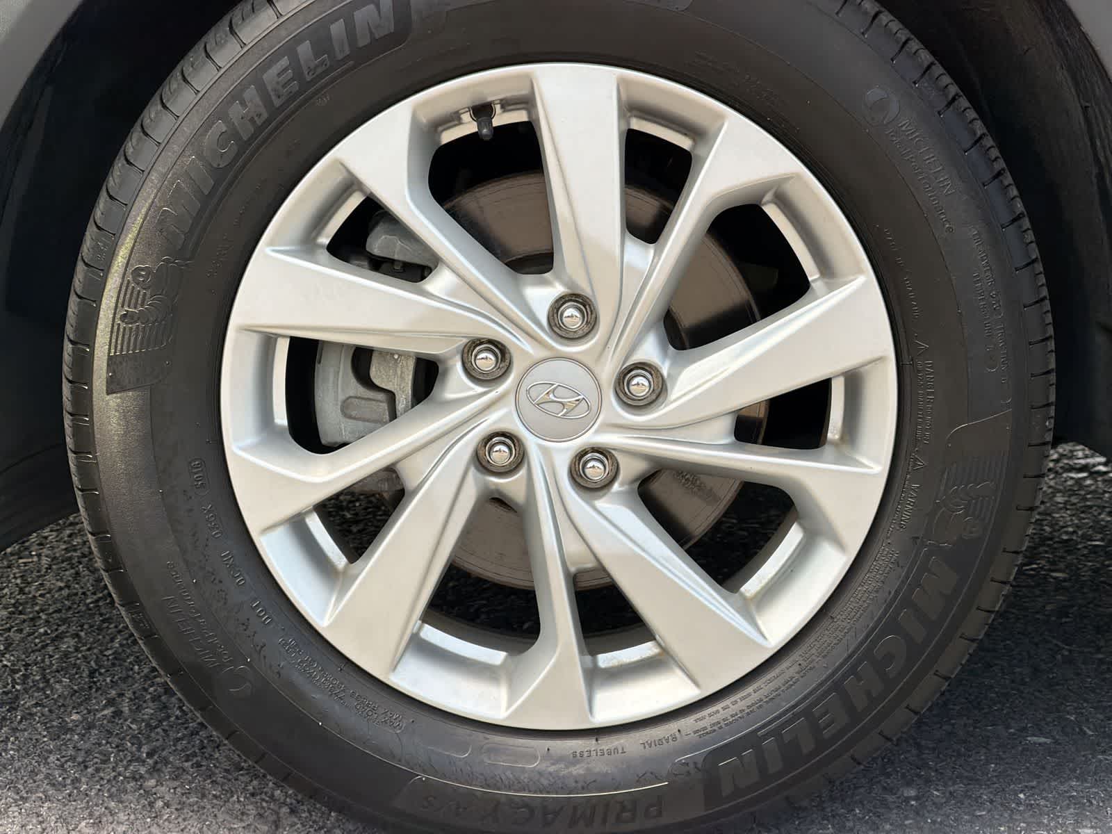 Thumbnail: 2019 Hyundai Tucson - 14