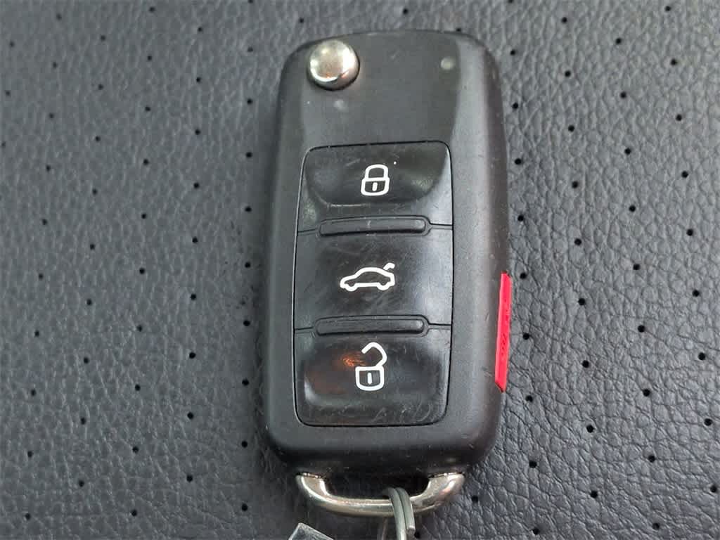 Thumbnail: 2016 Volkswagen Jetta - 38