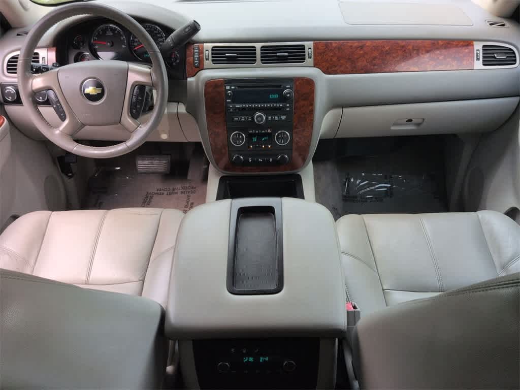 Thumbnail: 2013 Chevrolet Tahoe - 16