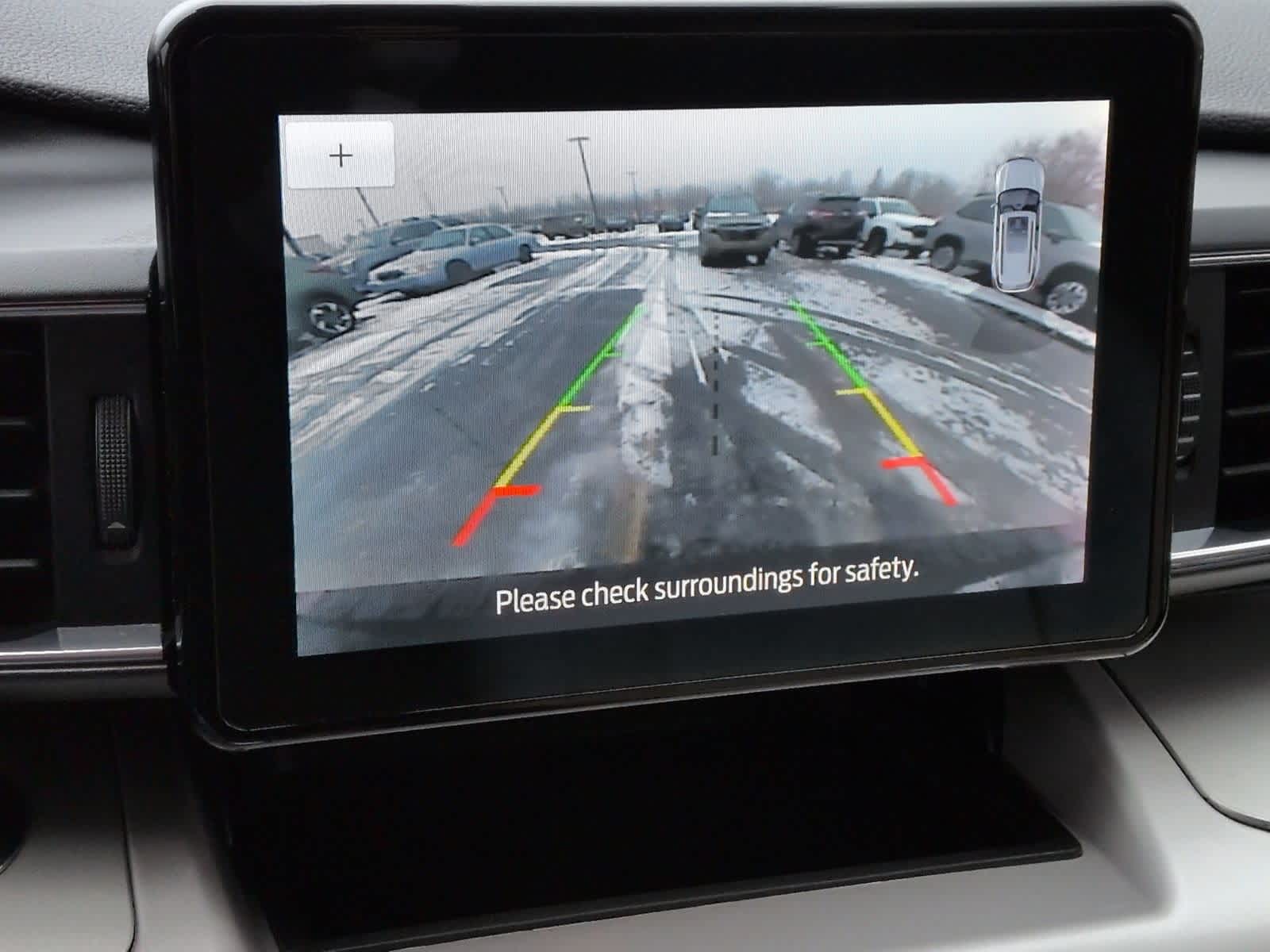 Thumbnail: 2022 Ford Explorer - 31