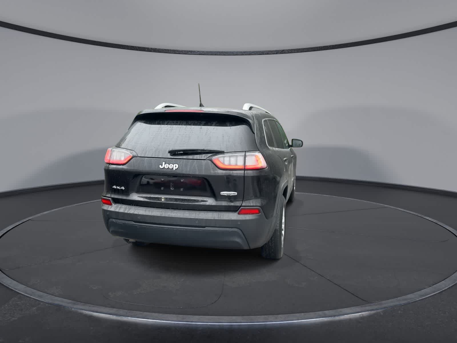 Thumbnail: 2021 Jeep Cherokee - 7