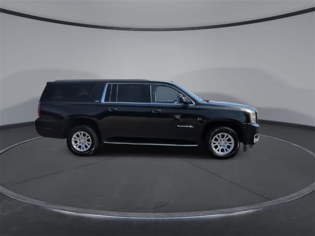 Thumbnail: 2019 GMC Yukon XL - 9