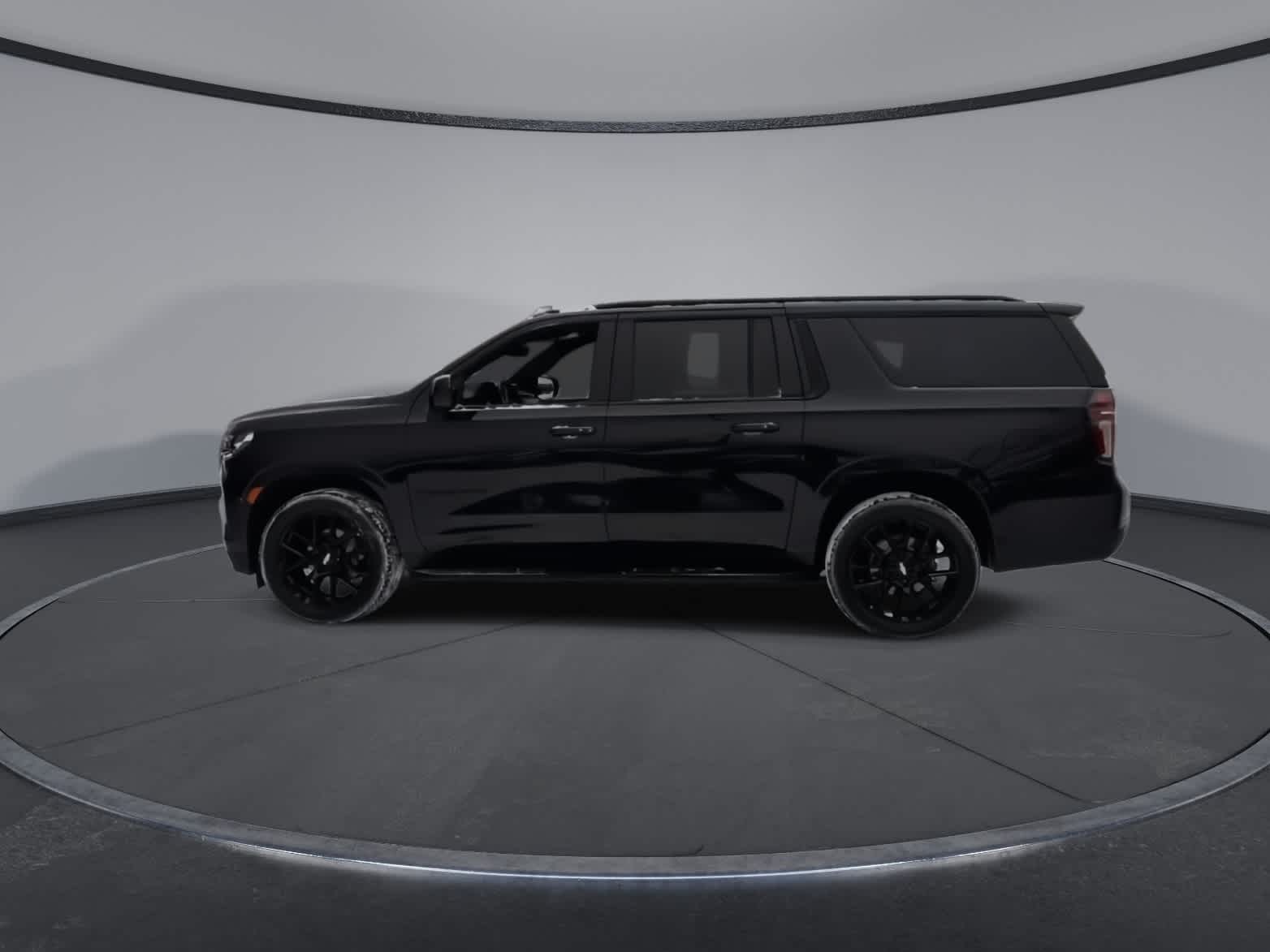 Thumbnail: 2022 Chevrolet Suburban - 5