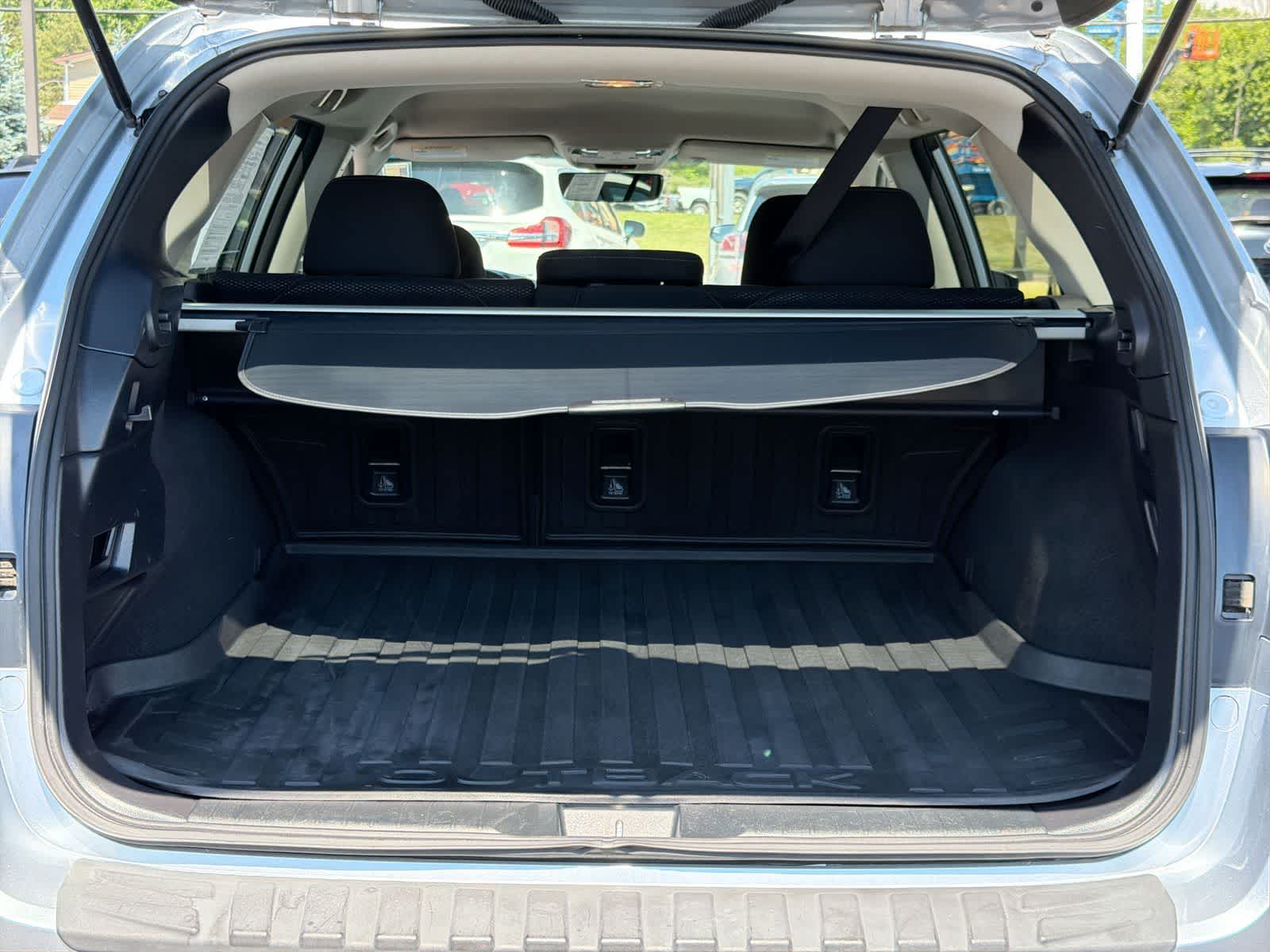Thumbnail: 2017 Subaru Outback - 34