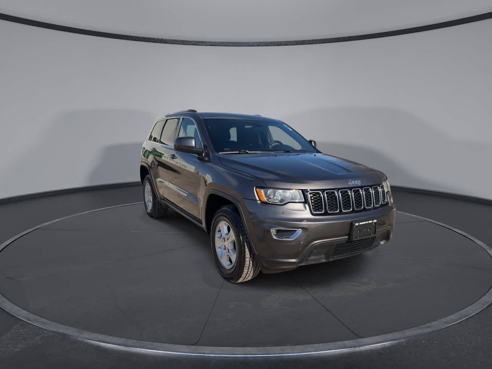 Thumbnail: 2017 Jeep Grand Cherokee - 2