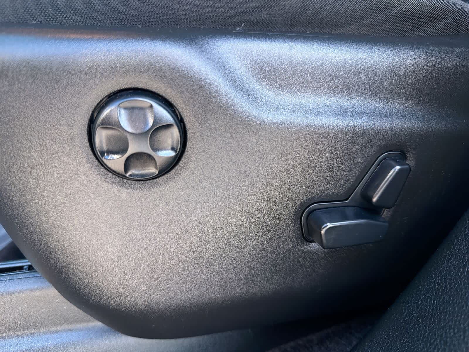 Thumbnail: 2017 Jeep Grand Cherokee - 18