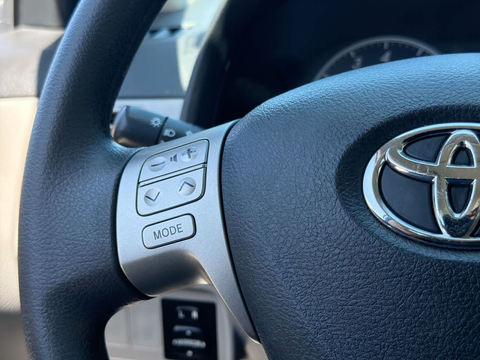 Thumbnail: 2013 Toyota Corolla - 24