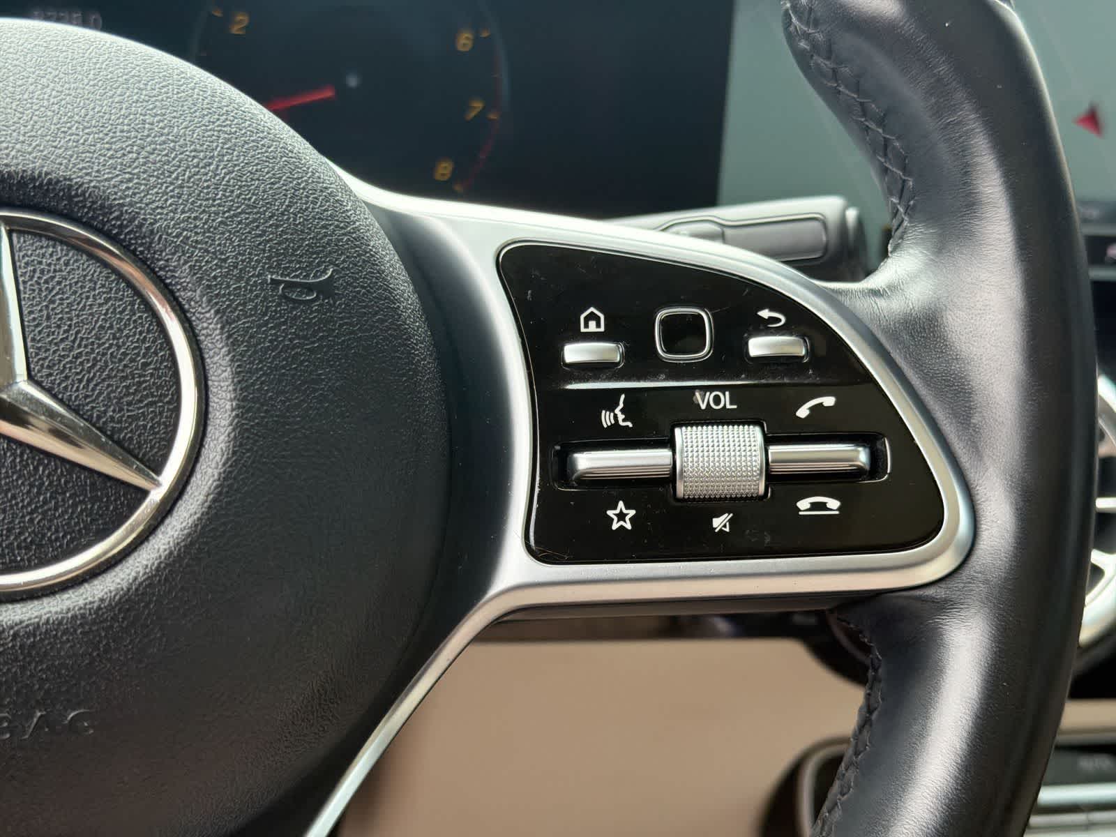 Thumbnail: 2021 Mercedes-Benz GLA - 26