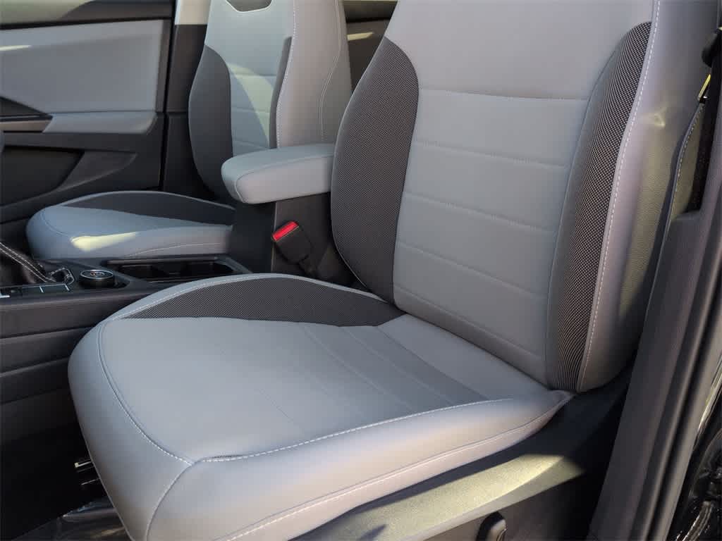 Thumbnail: 2023 Volkswagen Taos - 17