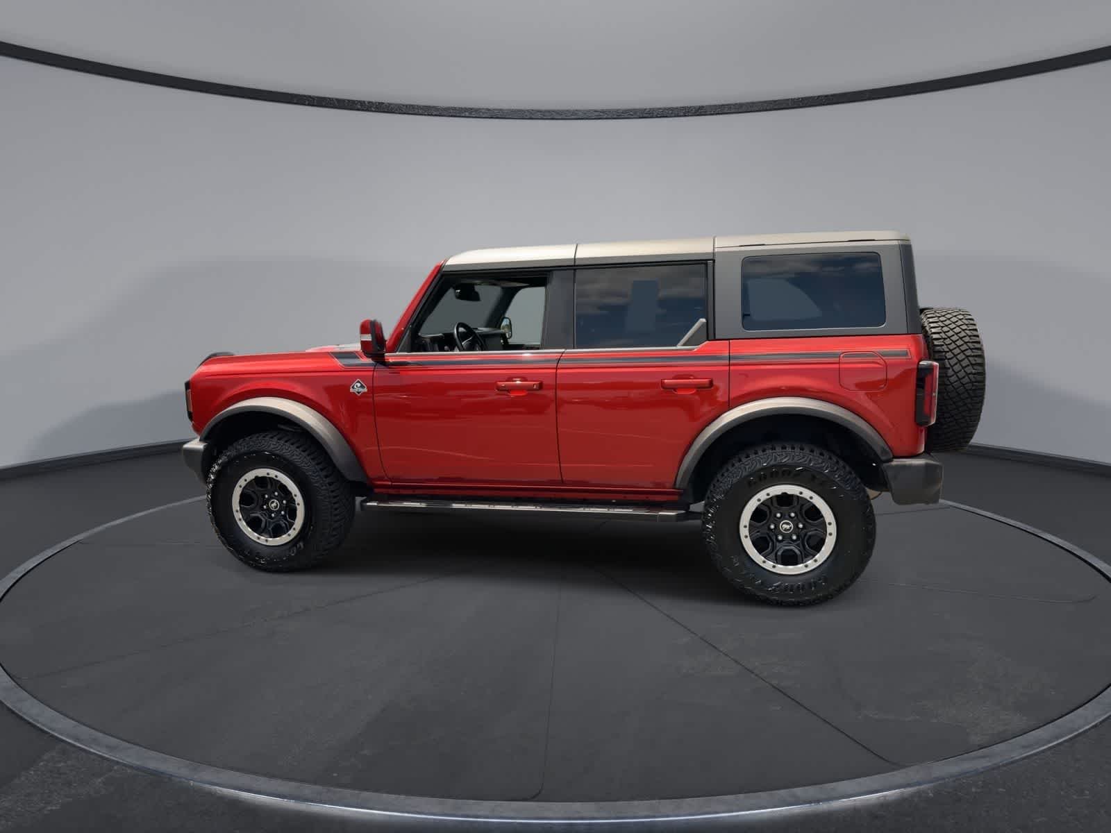 Thumbnail: 2022 Ford Bronco - 5
