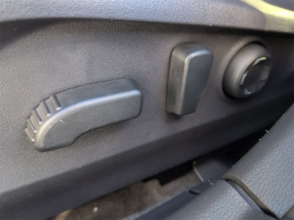 Thumbnail: 2023 Subaru Outback - 18